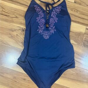 A Pea in the Pod Navy Blue Maternity one piece swimsuit